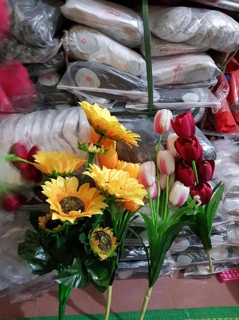 Cành hoa lụa 12