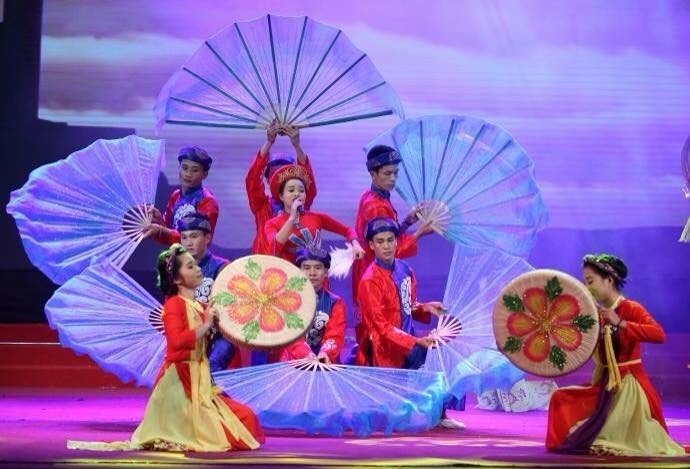 Quạt múa 102