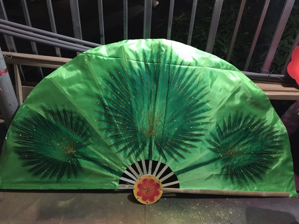 Quạt múa 103