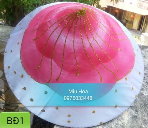 Bọc nón sen rộng nền trắng