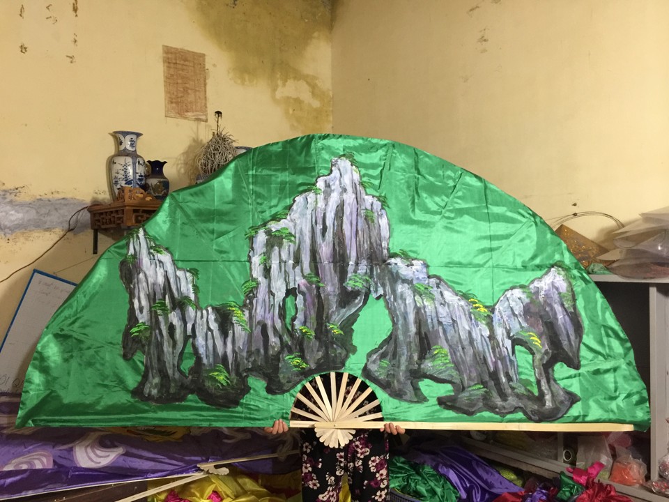Quạt múa 152