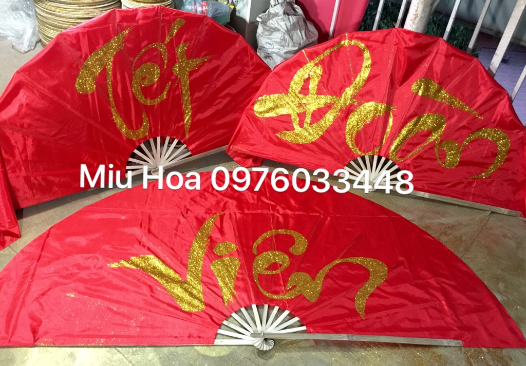 Quạt múa 81