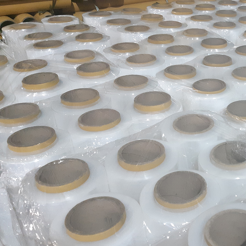 Màng cuộn công nghiệp trắng