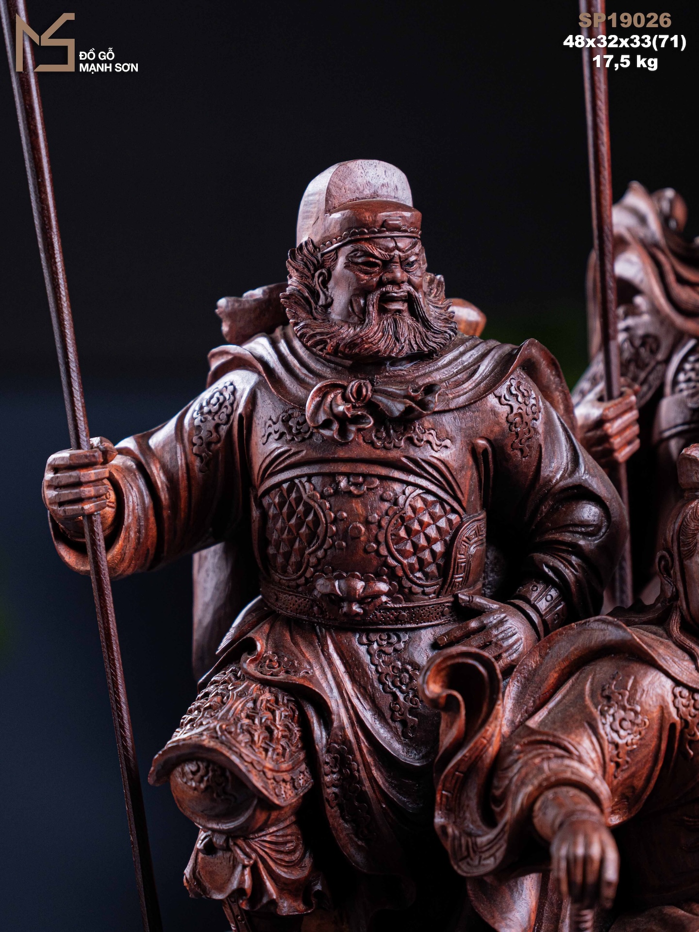 TƯỢNG TAM VỊ ANH HÙNG - GỖ TỬ ĐÀN