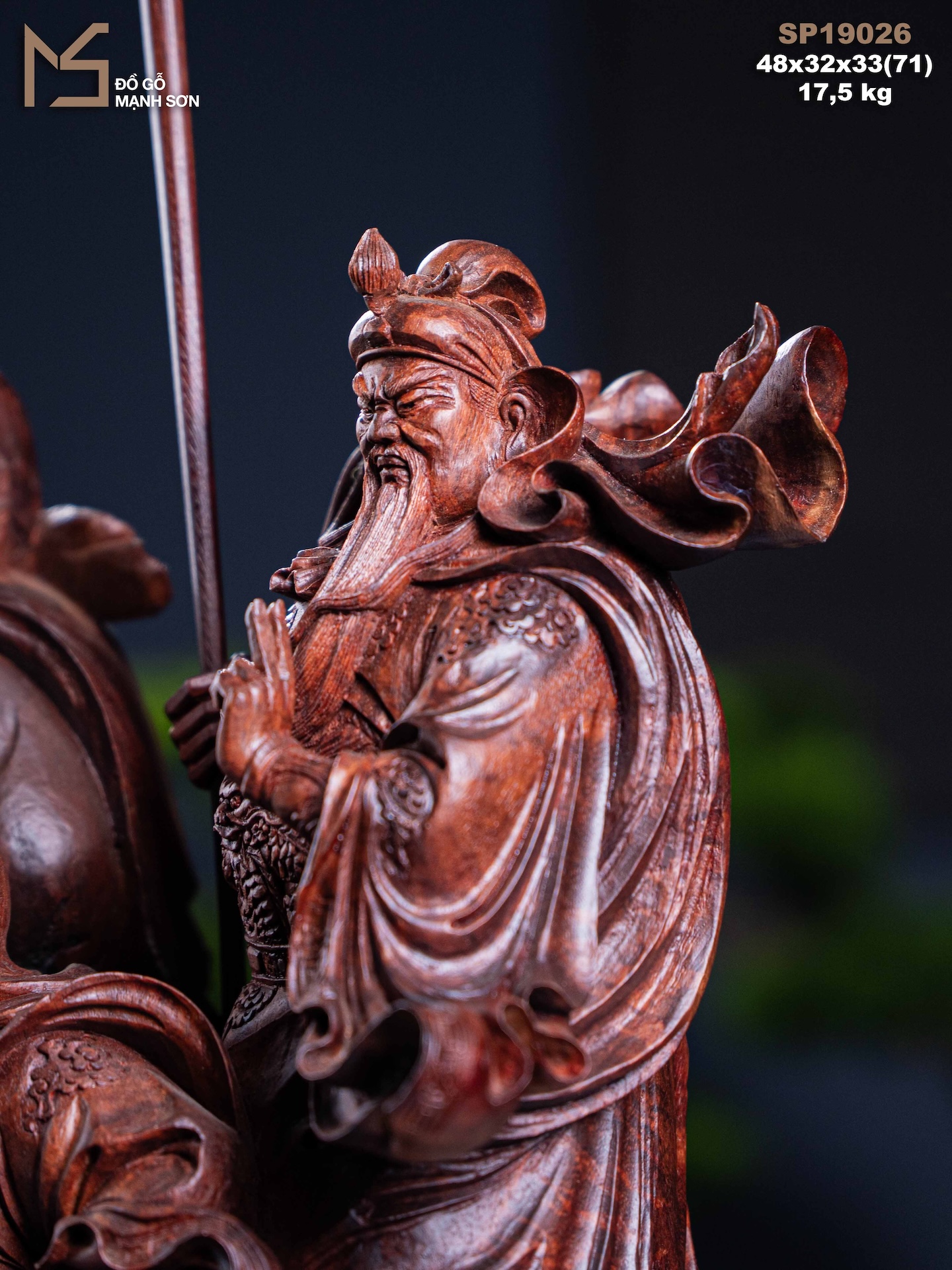 TƯỢNG TAM VỊ ANH HÙNG - GỖ TỬ ĐÀN