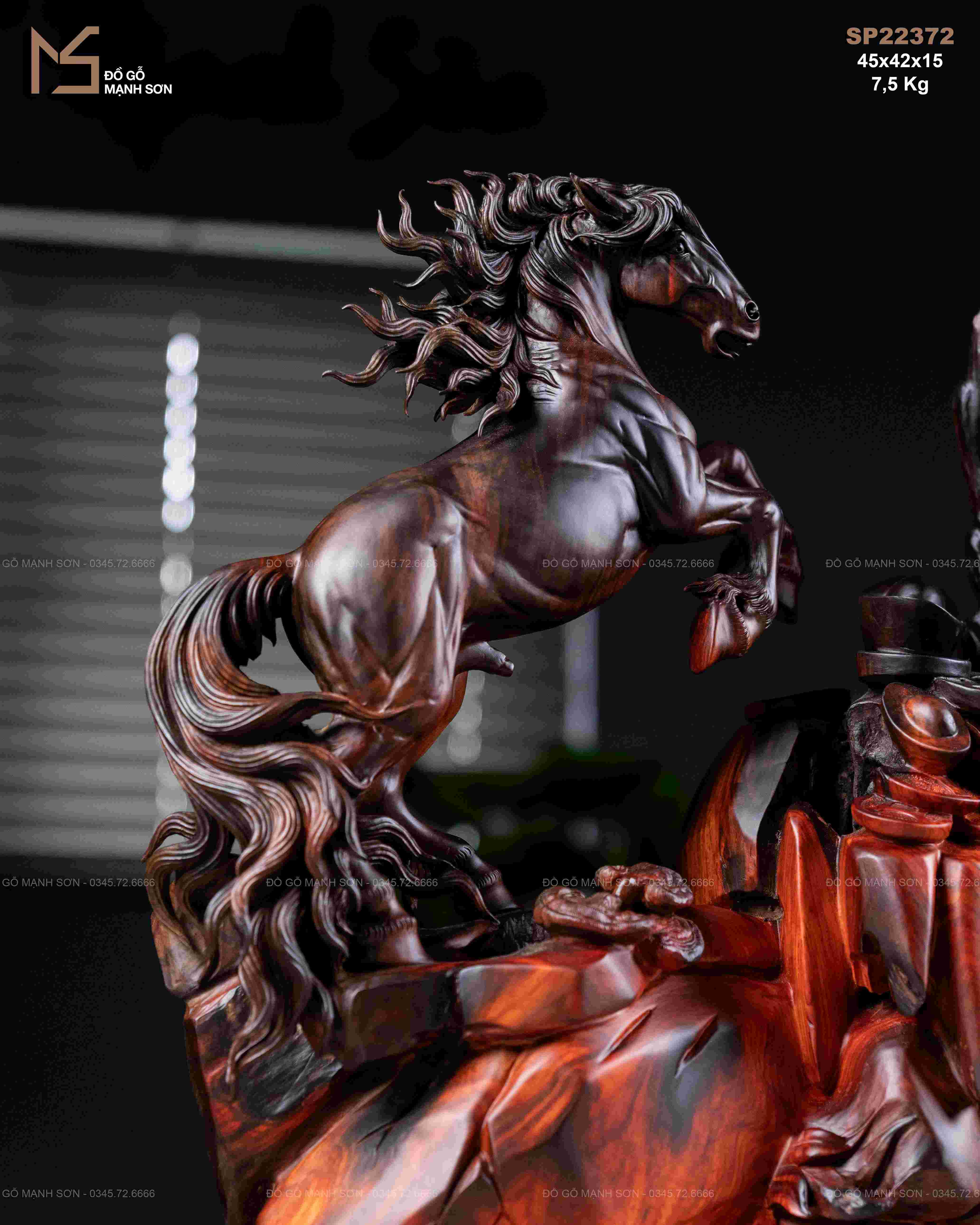 TƯỢNG NHẤT MÃ PHI THIÊN GỖ TRẮC