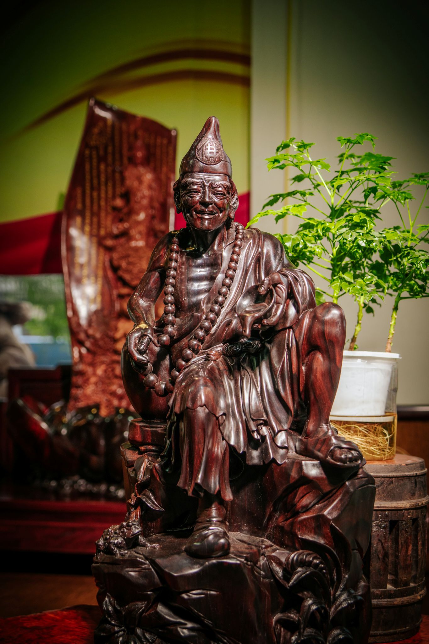 TƯỢNG TẾ CÔNG - GỖ TỬ ĐÀN