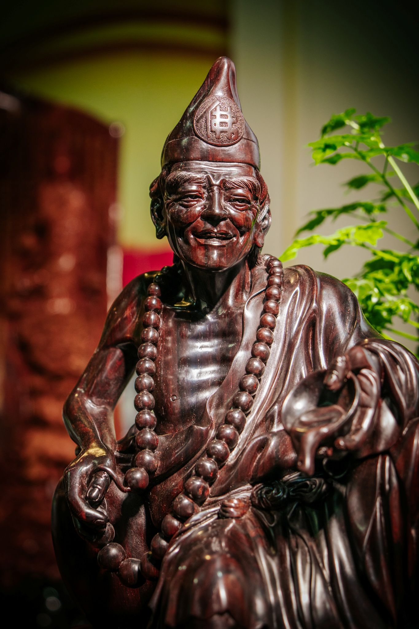 TƯỢNG TẾ CÔNG - GỖ TỬ ĐÀN