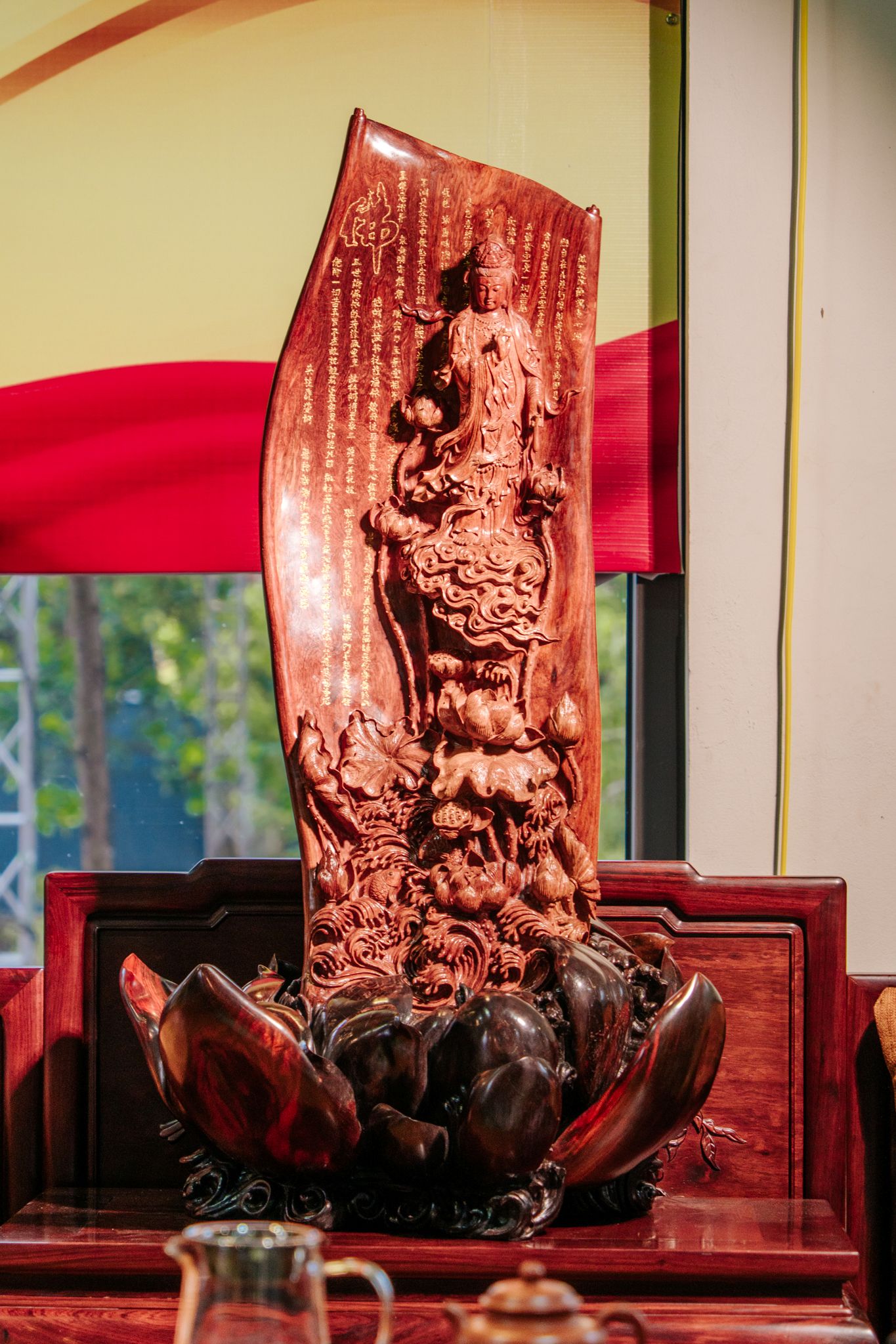 TƯỢNG PHẬT GỖ SƯA