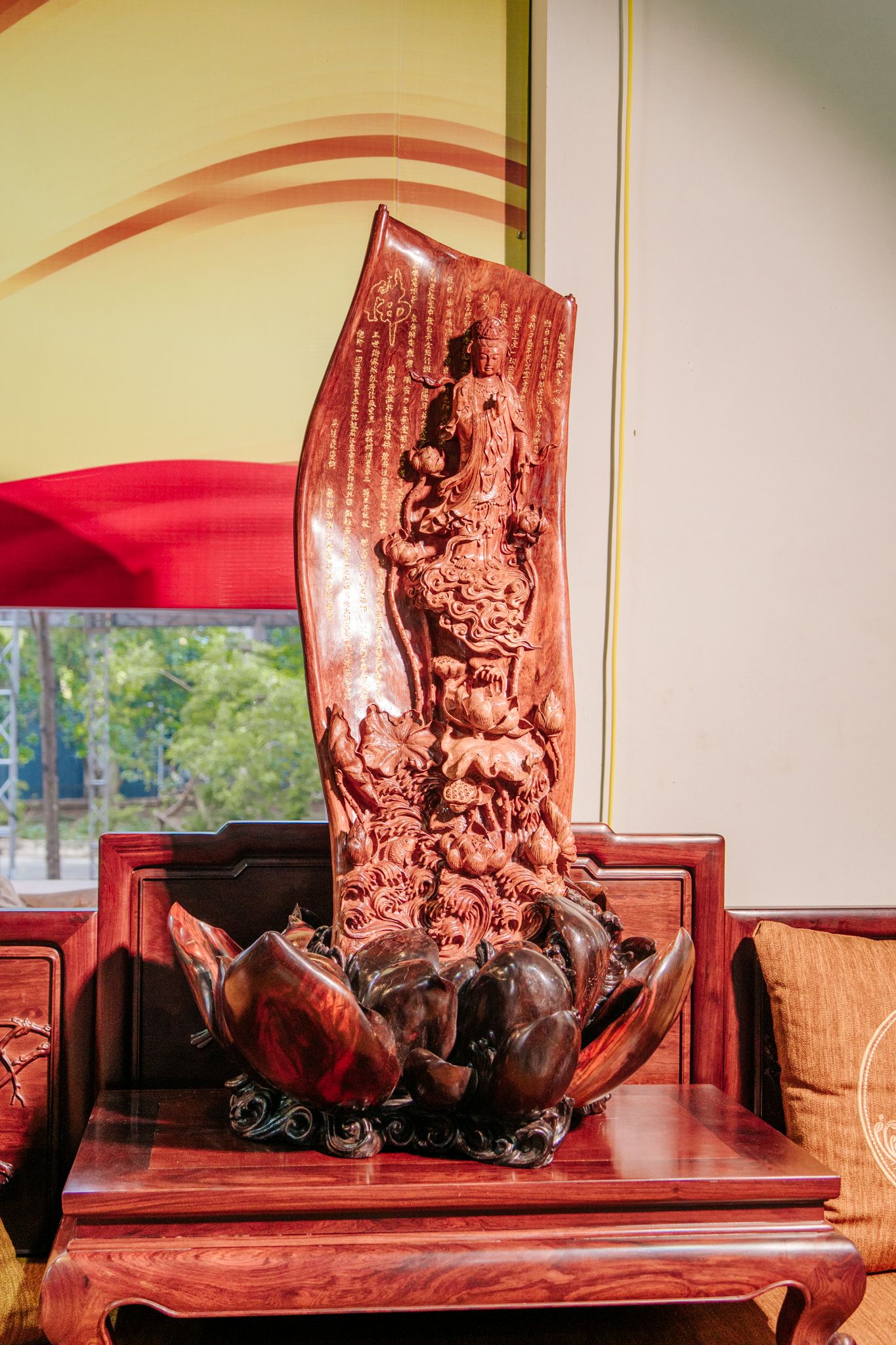 TƯỢNG PHẬT GỖ SƯA