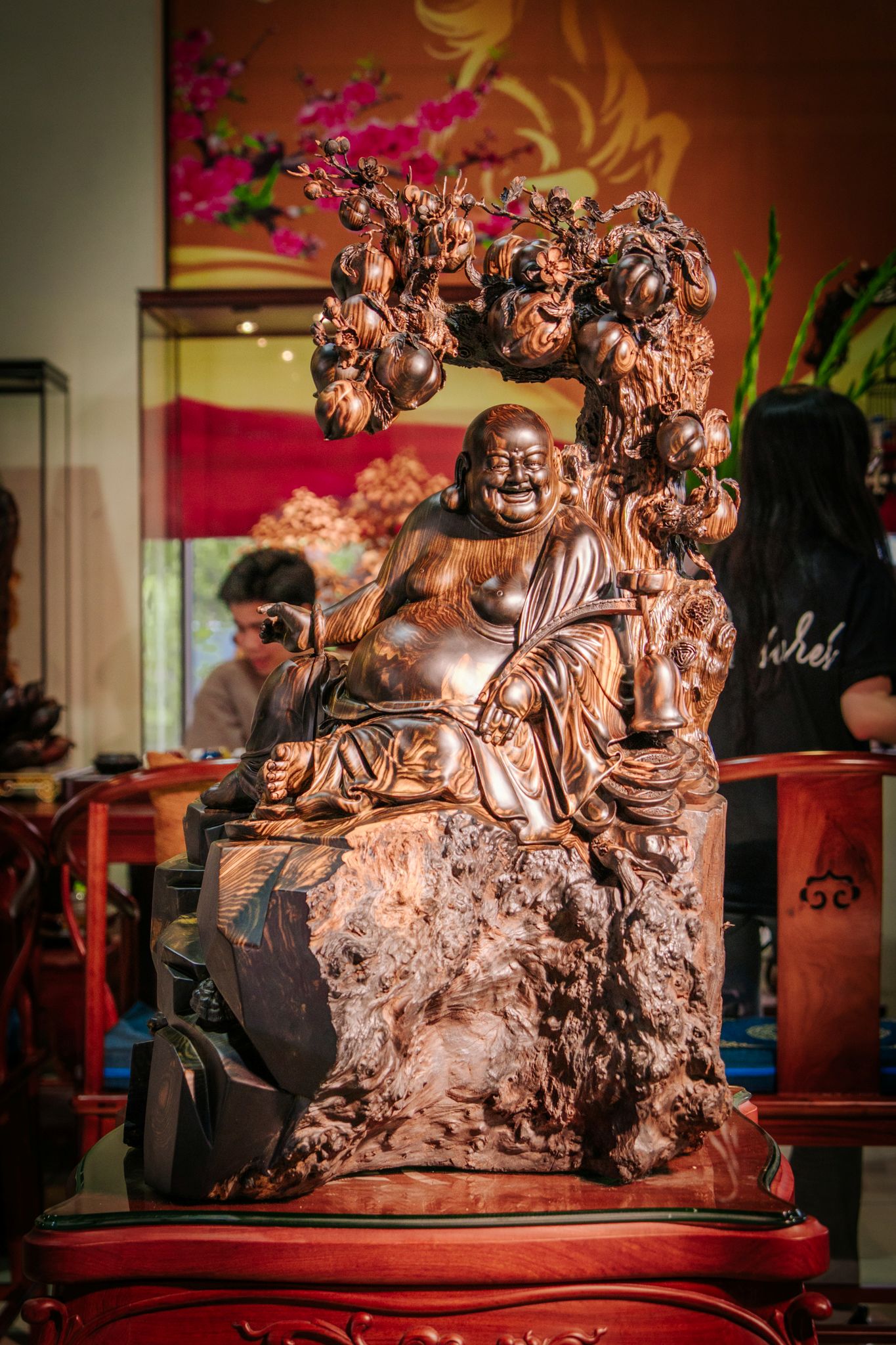 TƯỢNG DI LẶC GỖ NU MUN