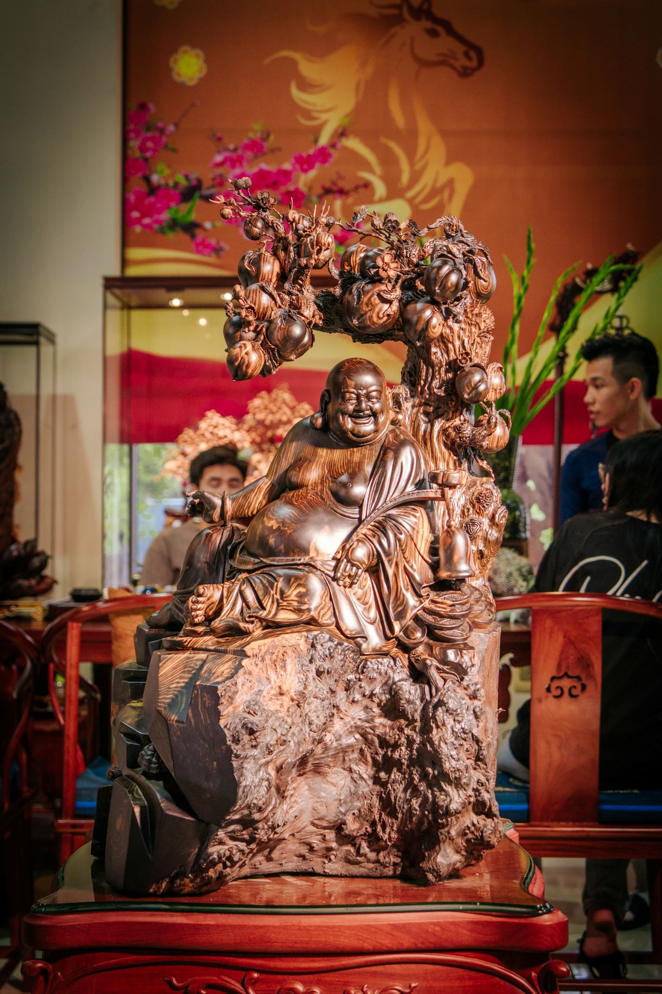 TƯỢNG DI LẶC GỖ NU MUN