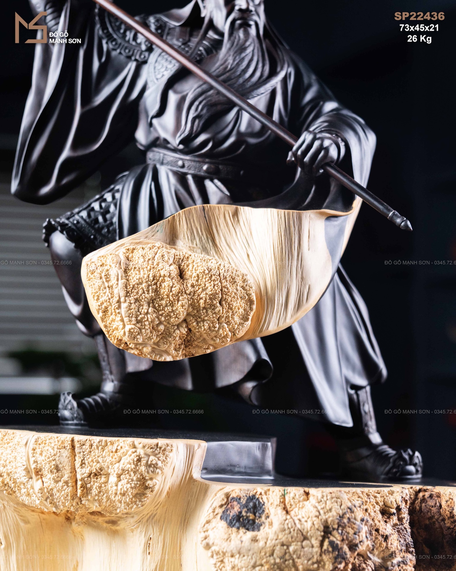 TƯỢNG QUAN CÔNG - GỖ NU MUN