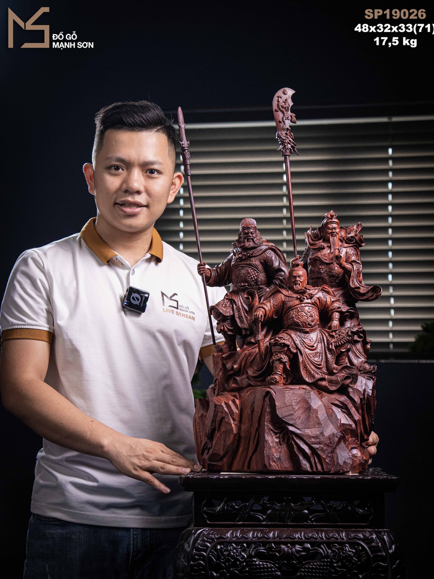 TƯỢNG TAM VỊ ANH HÙNG - GỖ TỬ ĐÀN