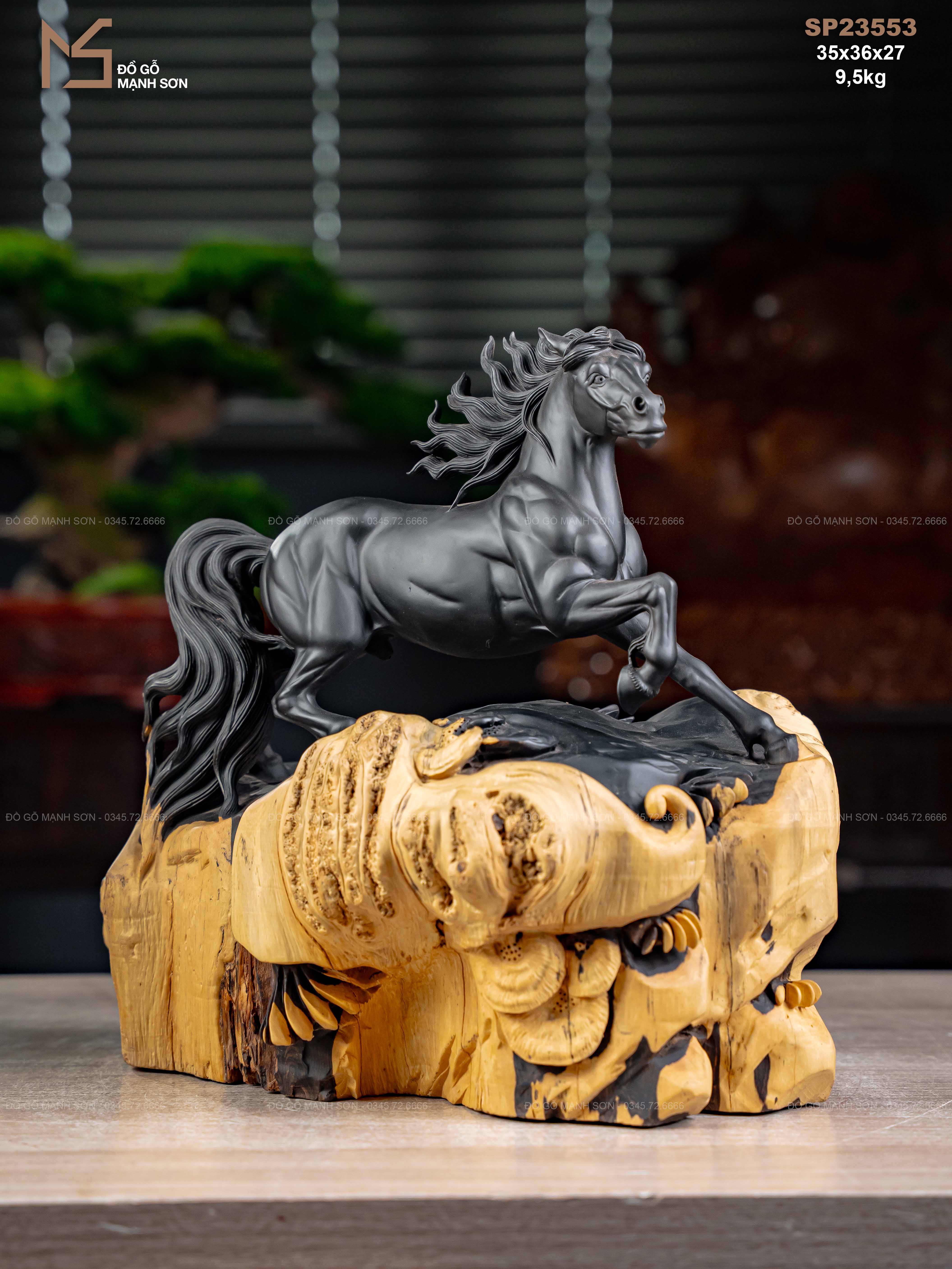 TƯỢNG NHẤT MÃ NU MUN