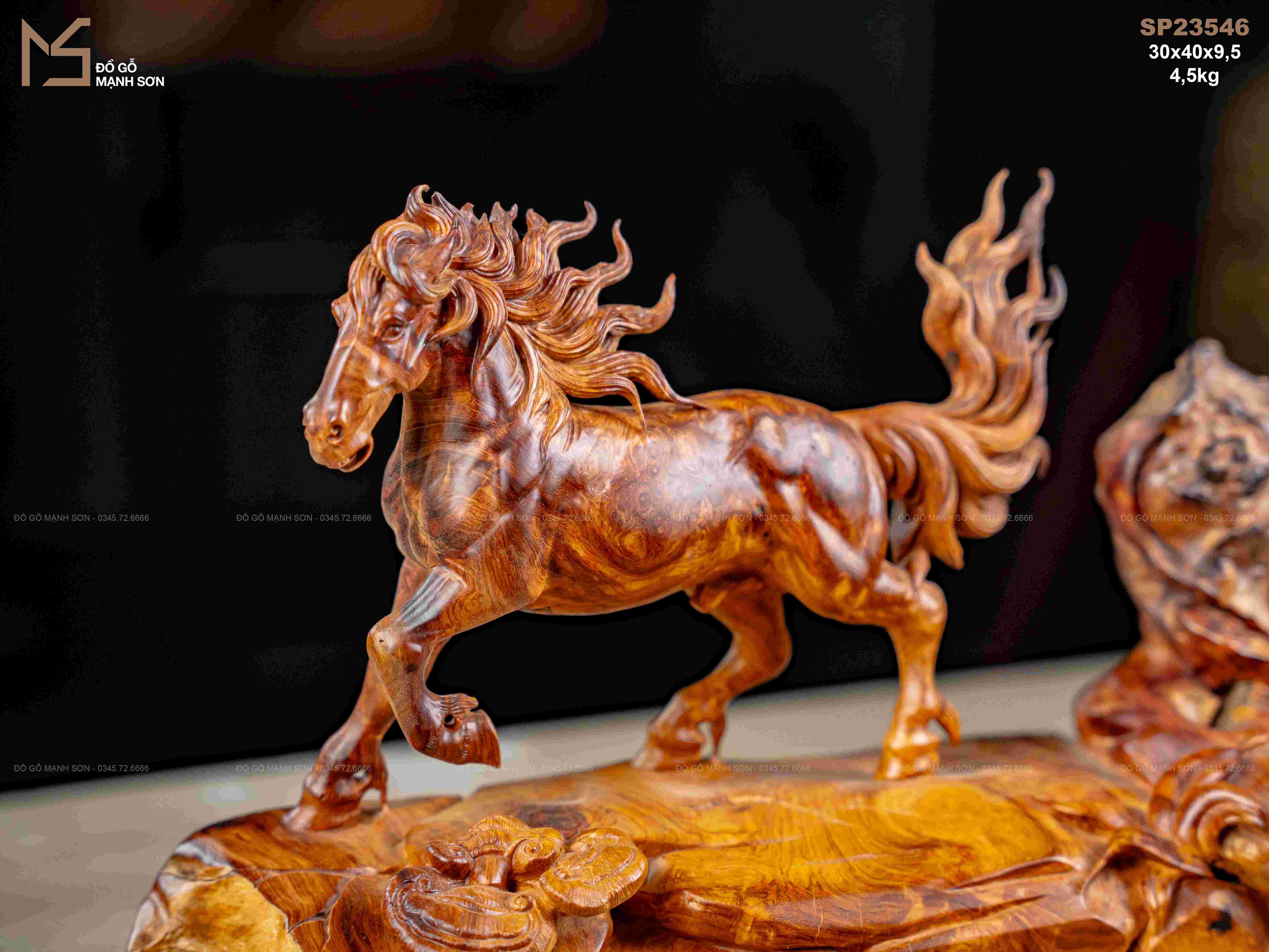 TƯỢNG NHẤT MÃ NU HƯƠNG