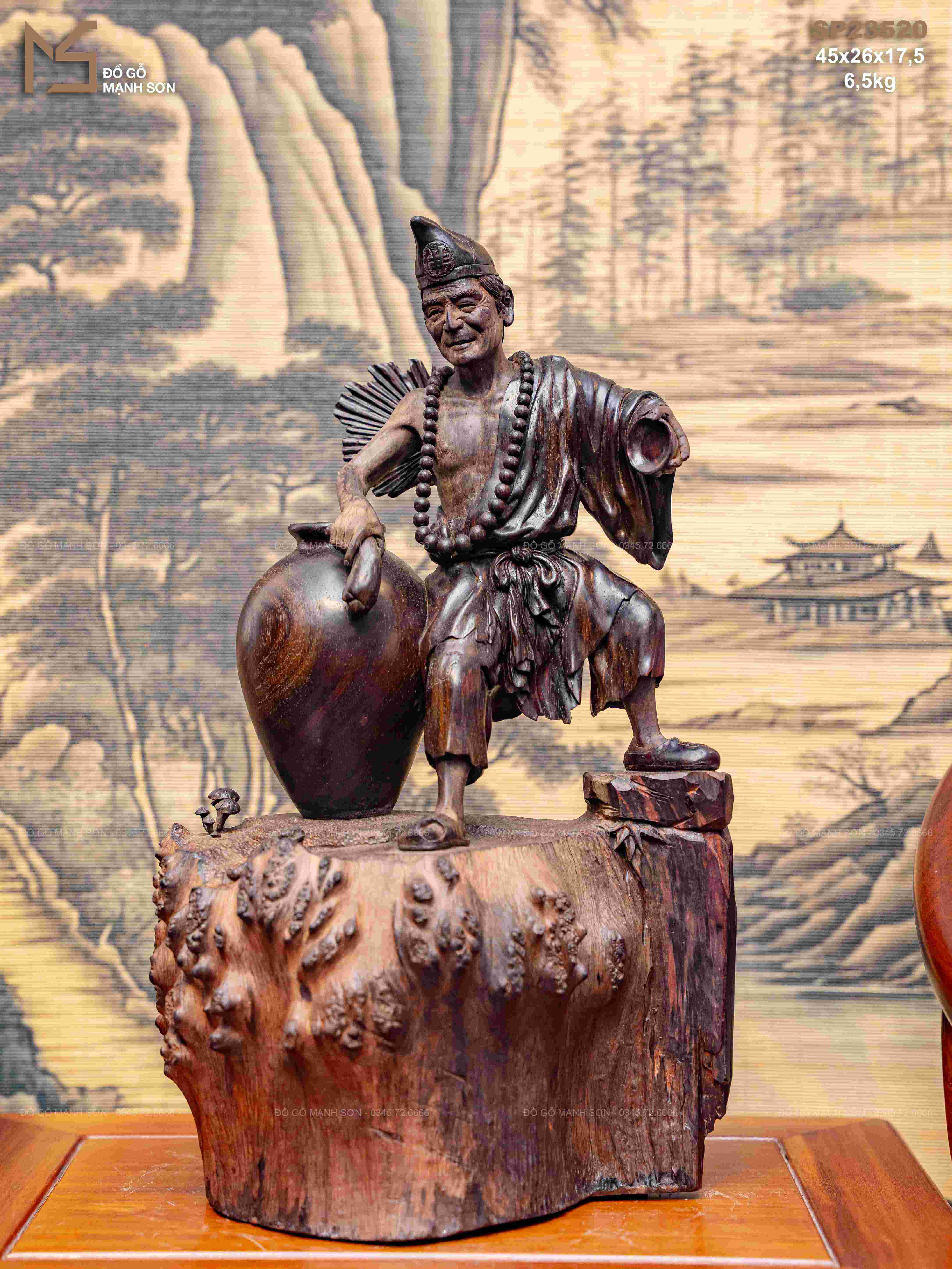 TƯỢNG TẾ CÔNG NU TRẮC