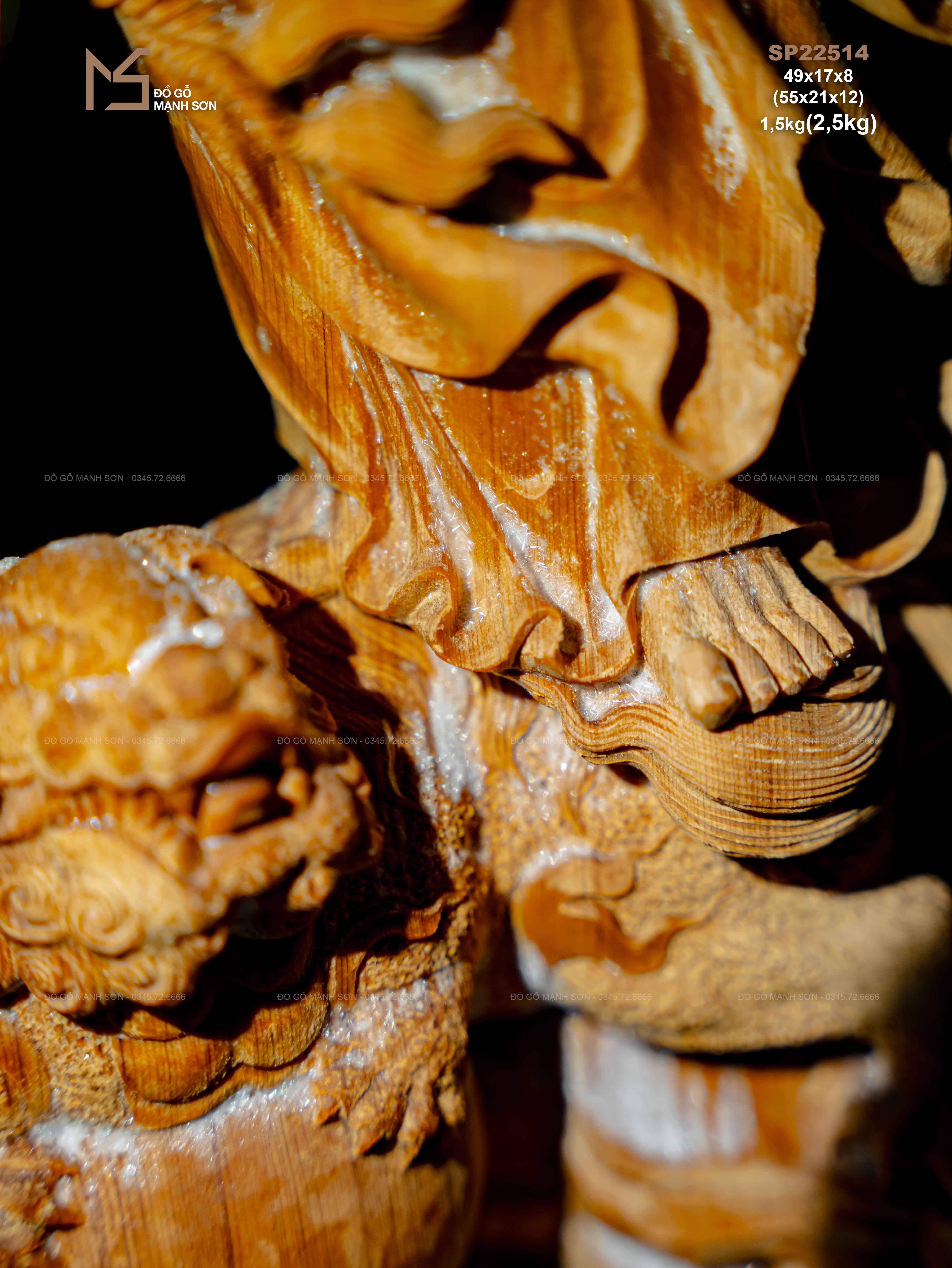 TƯỢNG ĐẠT MA SƯ TỔ - GỖ HOÀNG ĐÀN