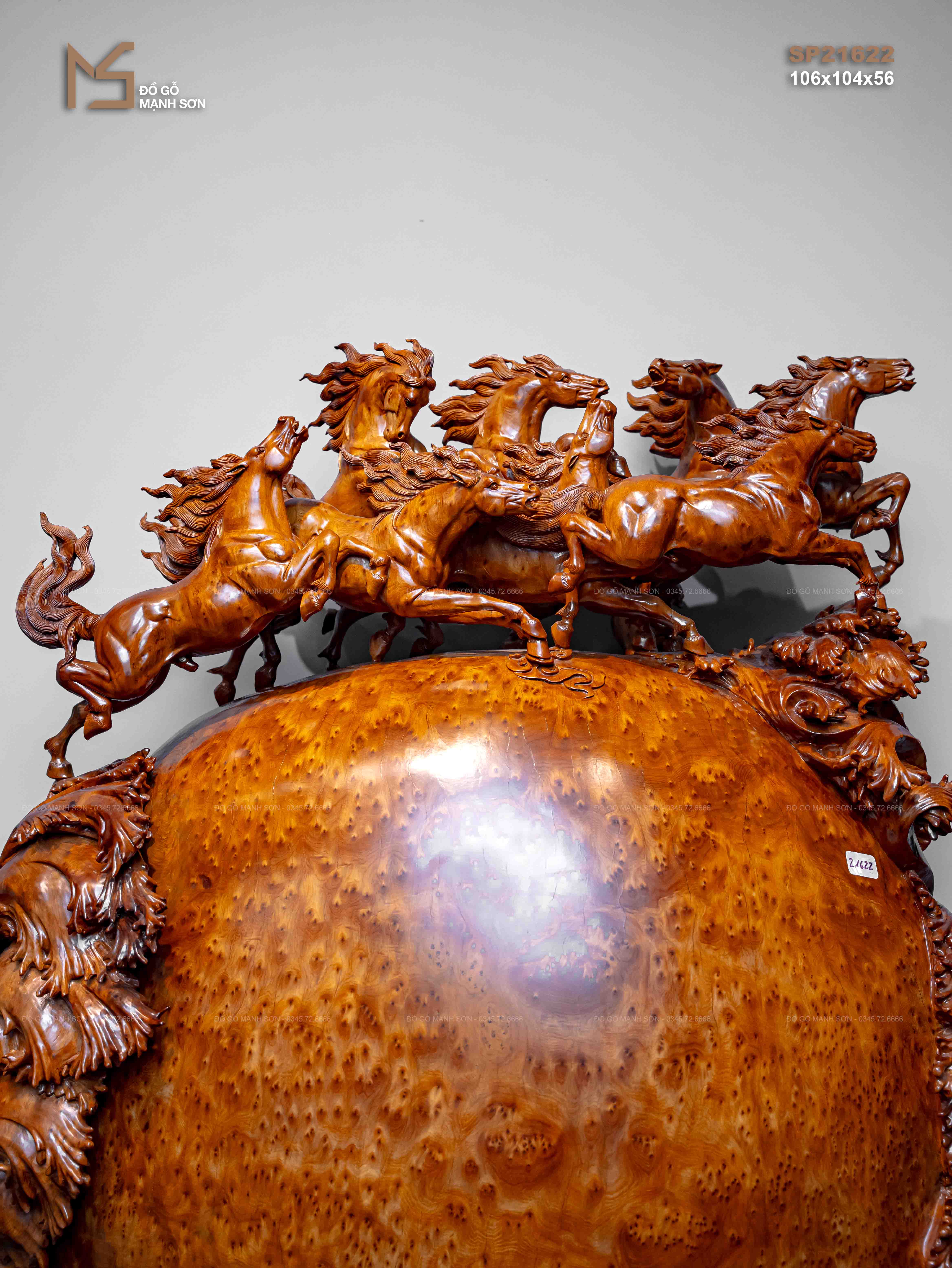 TƯỢNG BÁT MÃ TRUY PHONG - GỖ NU NGỌC AM