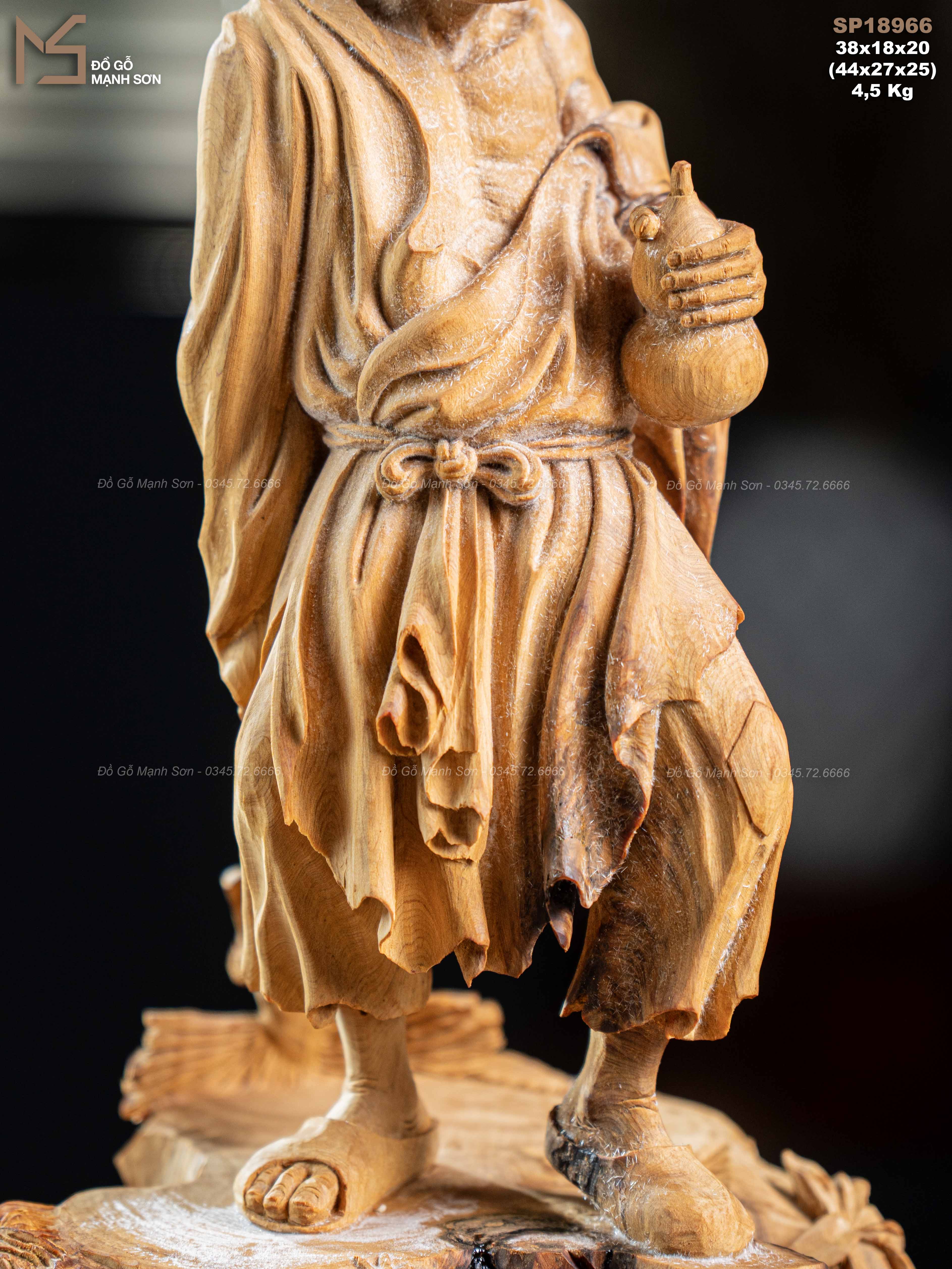 TƯỢNG TẾ CÔNG - GỖ HOÀNG ĐÀN
