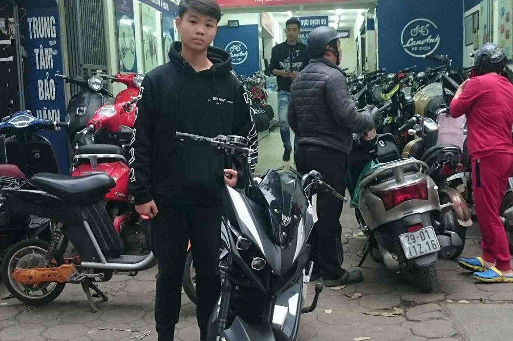 XE MÁY ĐIỆN JEEK BATMAN- SIÊU CHIẾN BINH MẠNH MẼ, CHẤT LỪ.