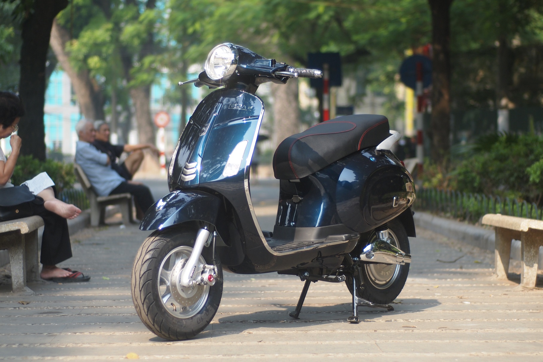 OSAKAR HÒA NHẬP DÒNG CHẢY CHO RA MẮT SIÊU PHẨM CHO RA MẮT XE MÁY ĐIỆN VESPA NISPA OSAKAR