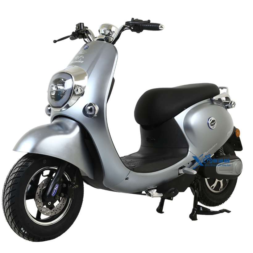 NGỌC NỮ MỚI CỦA LÀNG XE ĐIỆN - VESPA NIOSHIMA PROUDS