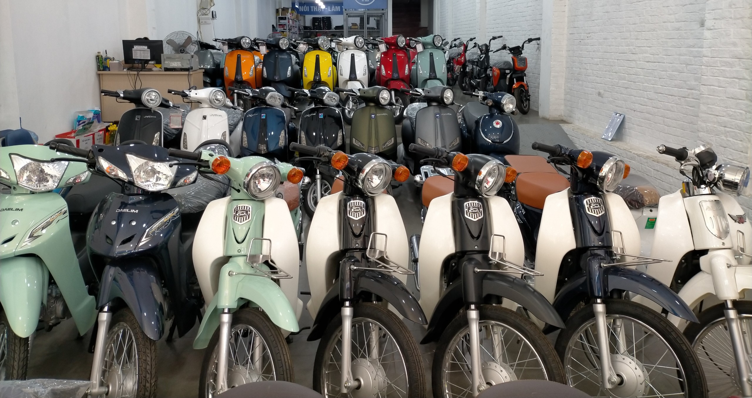 Honda Super Cub C125 2023 về Việt Nam có phiên bản nhập khẩu từ châu Âu #29 Honda Super Cub C125 2023 về Việt Nam có phiên bản nhập khẩu từ châu Âu
