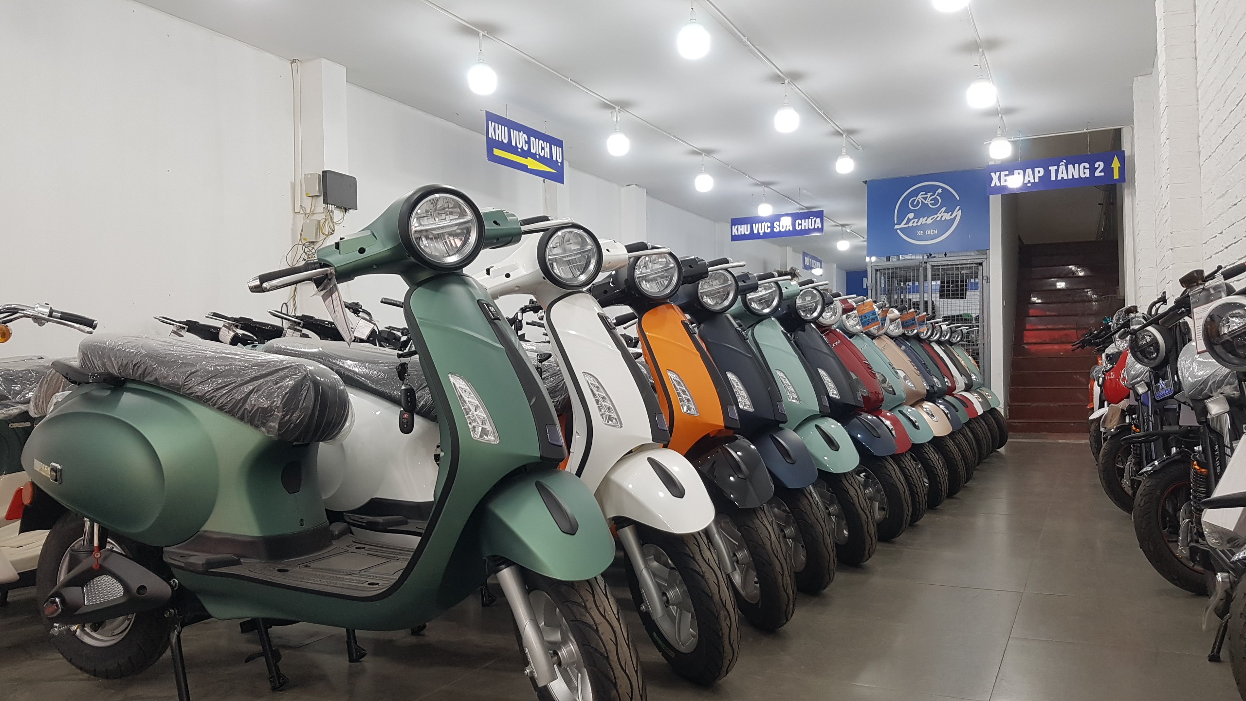 Xe máy điện Vespa Osakar SV - Xe điện Lan Anh