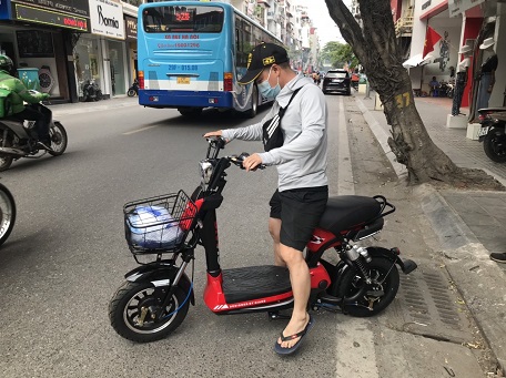 Sạc acquy xe đạp điện đúng cách
