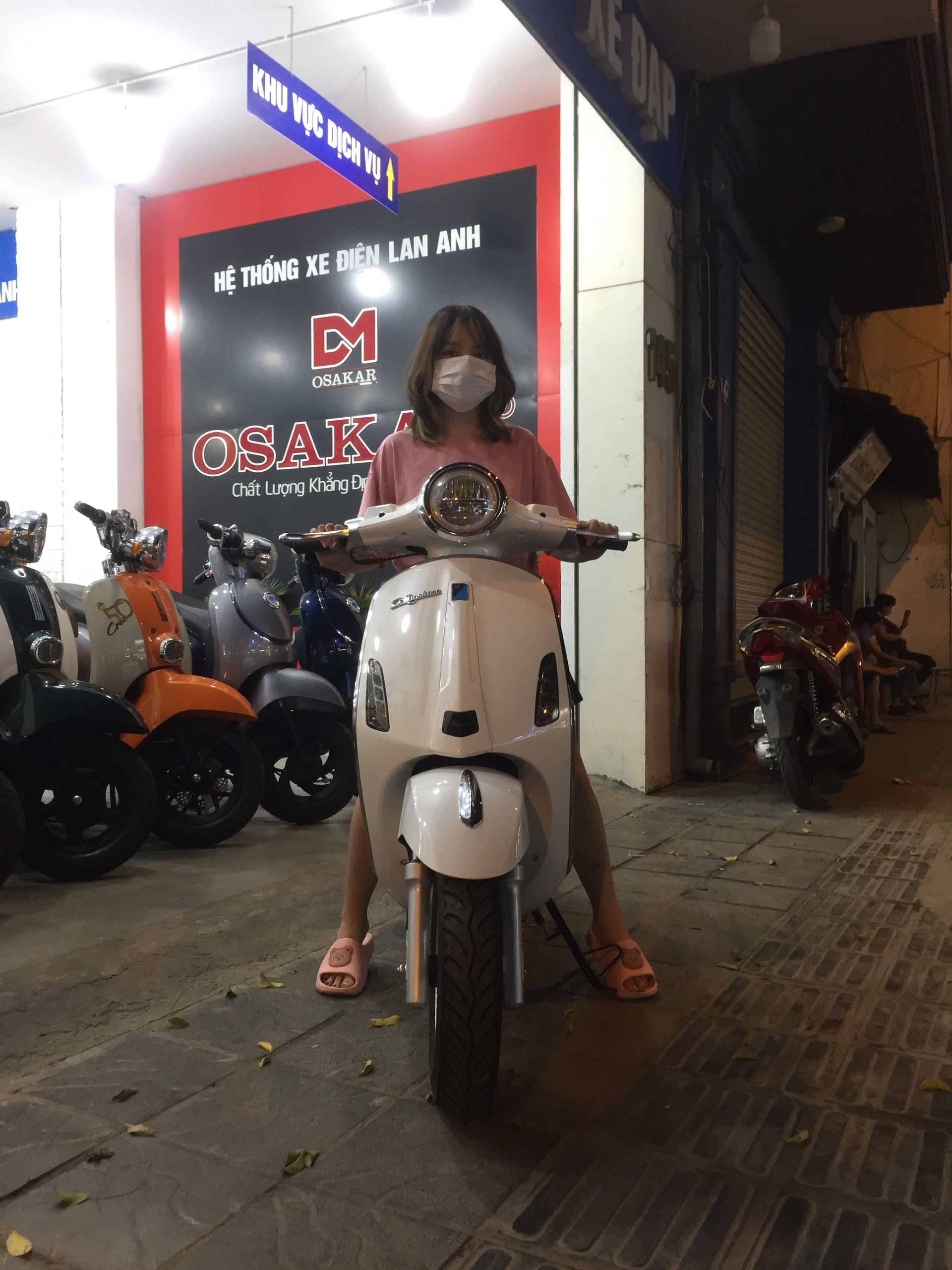 xe Vespa 50cc- Xe điện Lan Anh