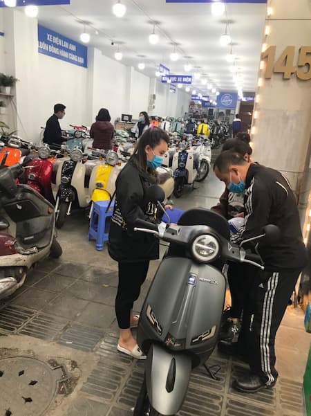 xe Vespa 50cc- Xe điện Lan Anh
