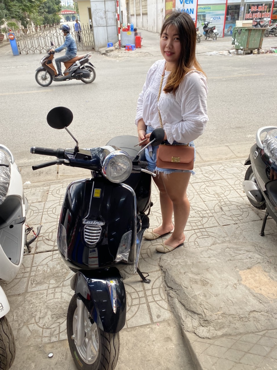 Xe máy điện Vespa Latina S