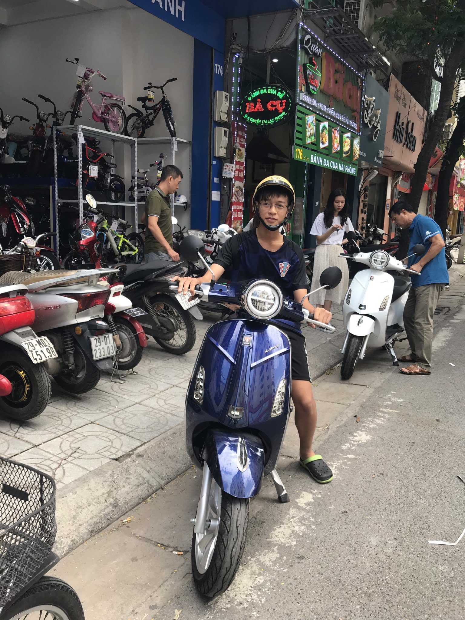 Xe máy điện Vespa Lima