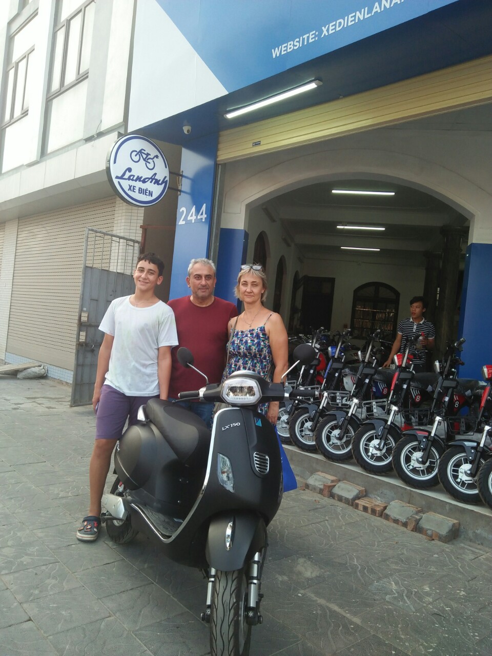 LX 150 đèn vuông