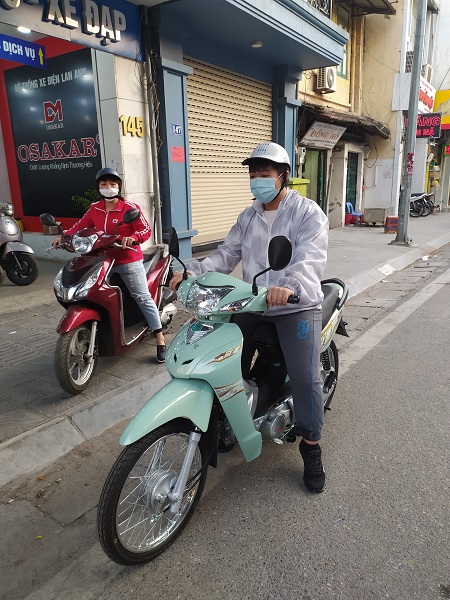 Học sinh sử dụng wave 50cc