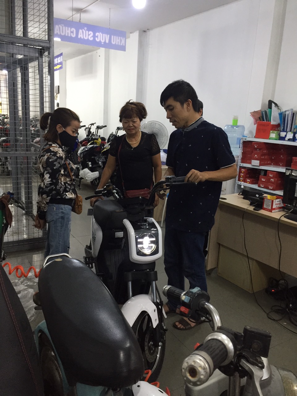 mua xe đạp điện trả góp