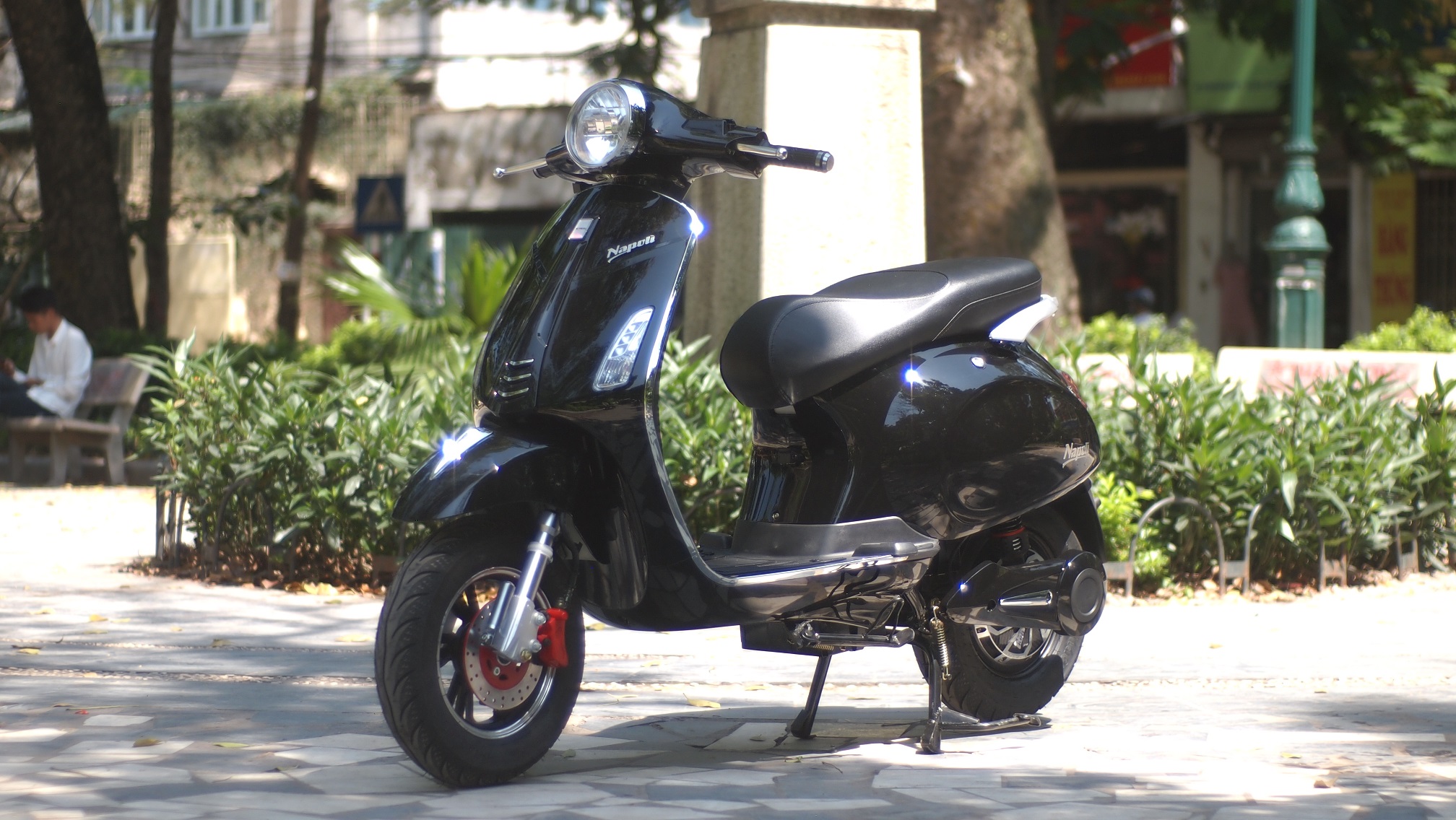 Xe điện Vespa Napoli