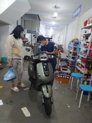 Xe vespa điện LX150 giá rẻ