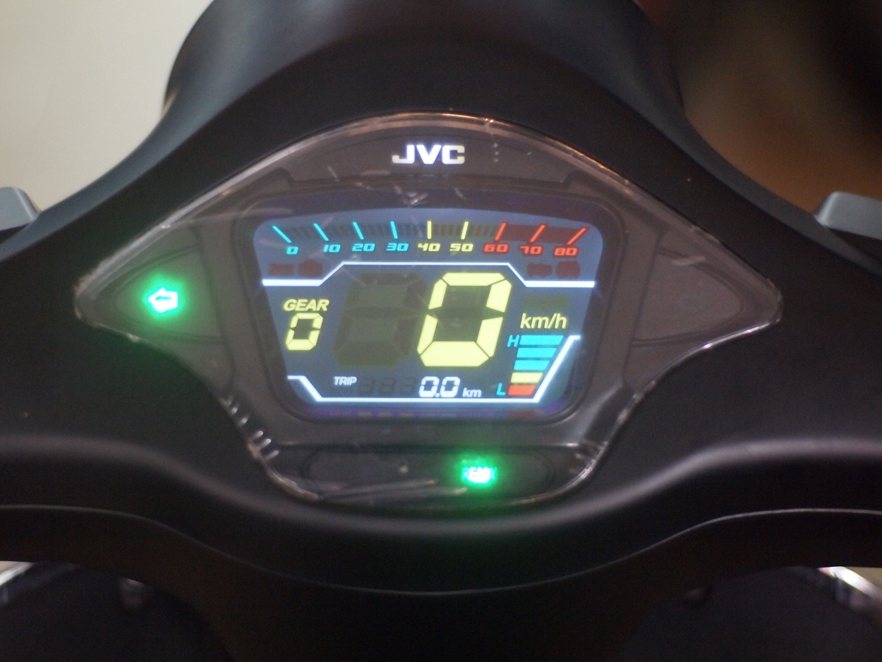 Xe máy điện Vespa JVC LX