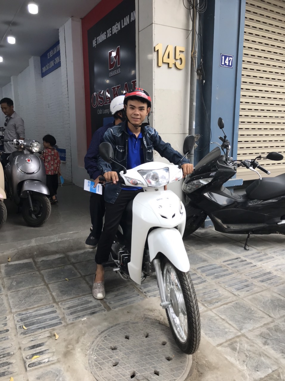 wave 50cc màu trắng