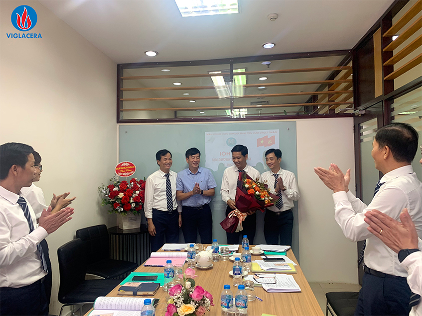 ĐẠI HỘI CHI BỘ BAN THƯƠNG MẠI TỔNG CÔNG TY VIGLACERA - CTCP DIỄN RA TỐT ĐẸP