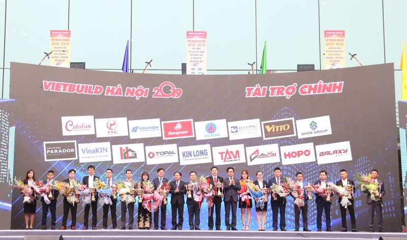 Vietbuild Hà Nội 2019: Sức hút từ những giải pháp đồng bộ vật liệu xây dựng cho mọi công trình của Viglacera