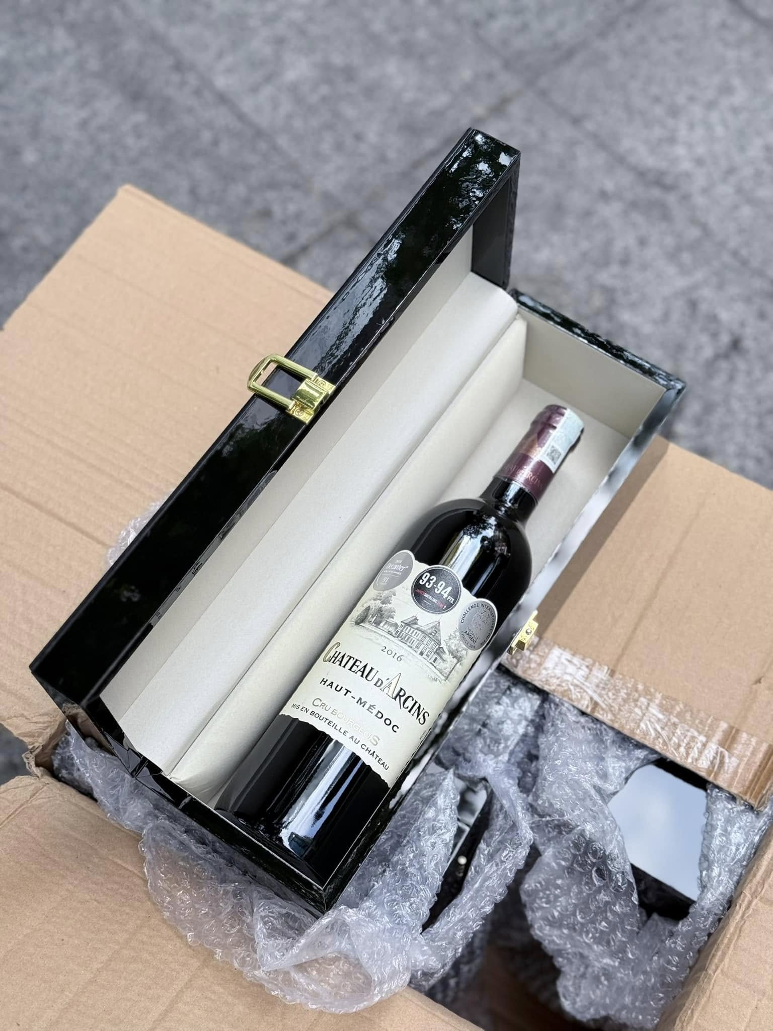 Sét hộp 1 chai rượu vang Pháp 2016