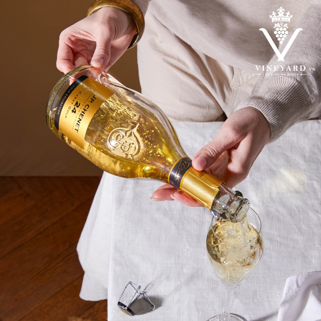 Rượu vang nổ JP Chenet Pháp