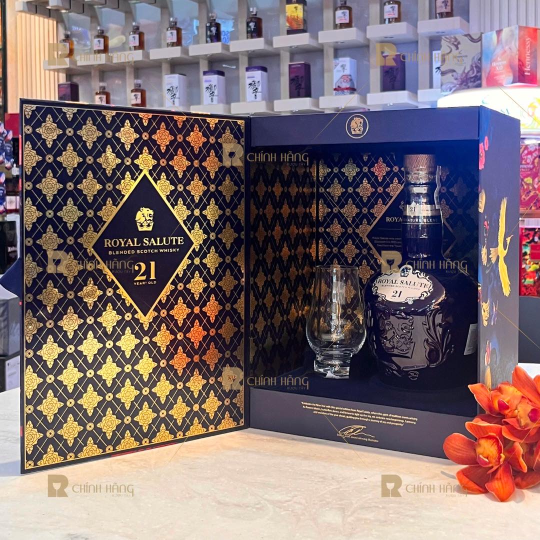 Rượu Chivas 21