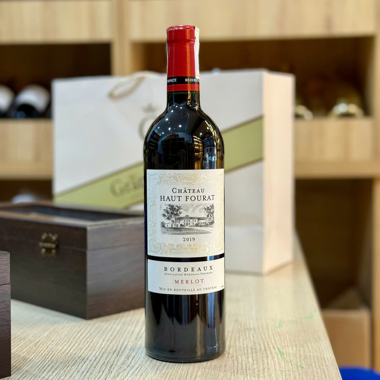 Rượu vang Chateau Haut Fourat Bordeaux 2019.
