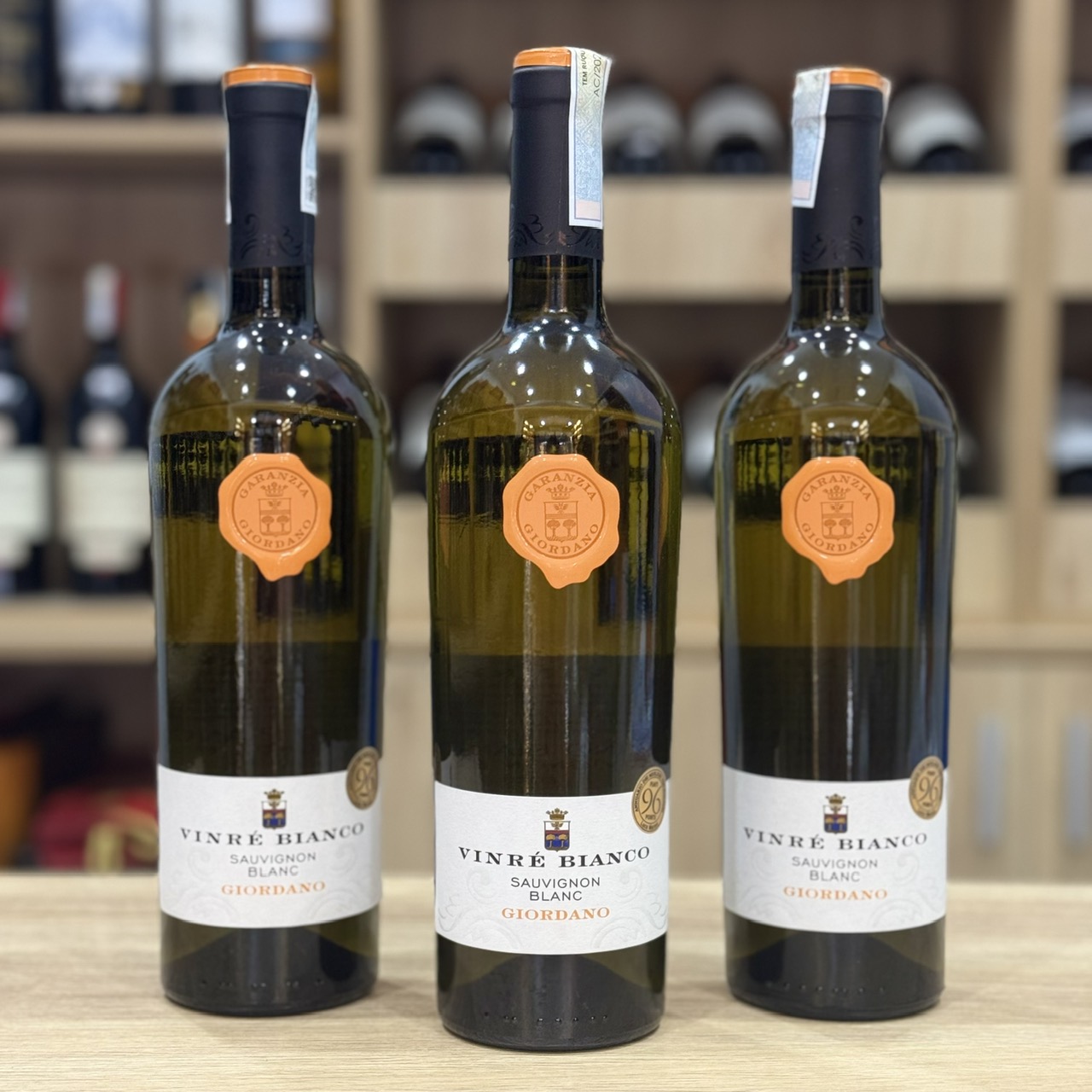 Rượu vang Vinre Bianco Sauvignon Blanc Giordano 96 Point