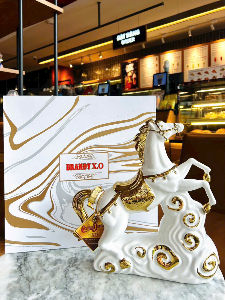 Rượu Linh Vật Ngựa 2026 Mã Đáo Thành Công