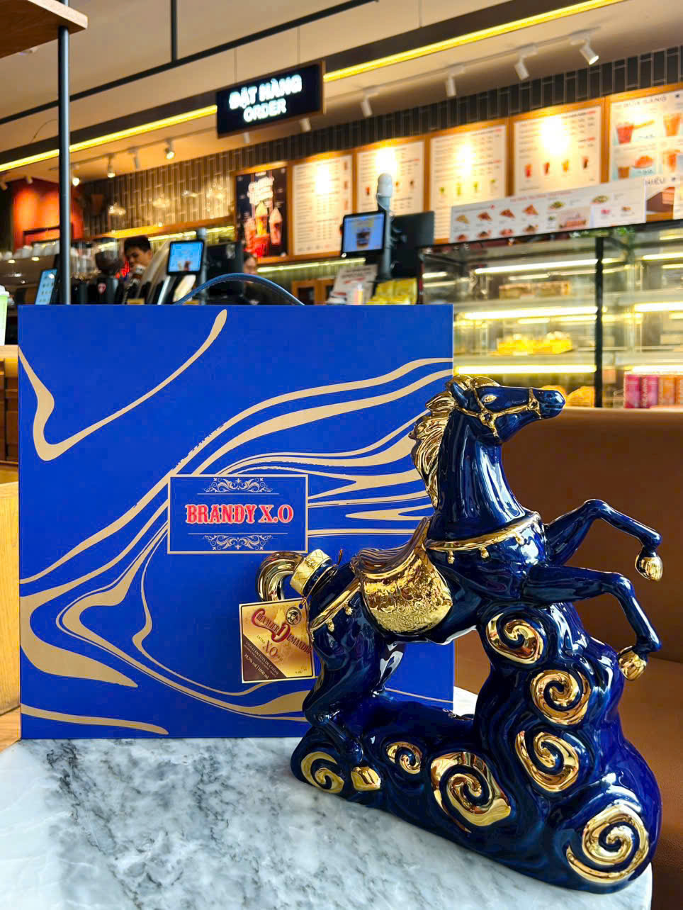 Rượu Linh Vật Ngựa 2026 Mã Đáo Thành Công